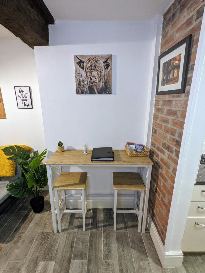 Cosy Riverside Apartment - Free Parking York Luaran gambar