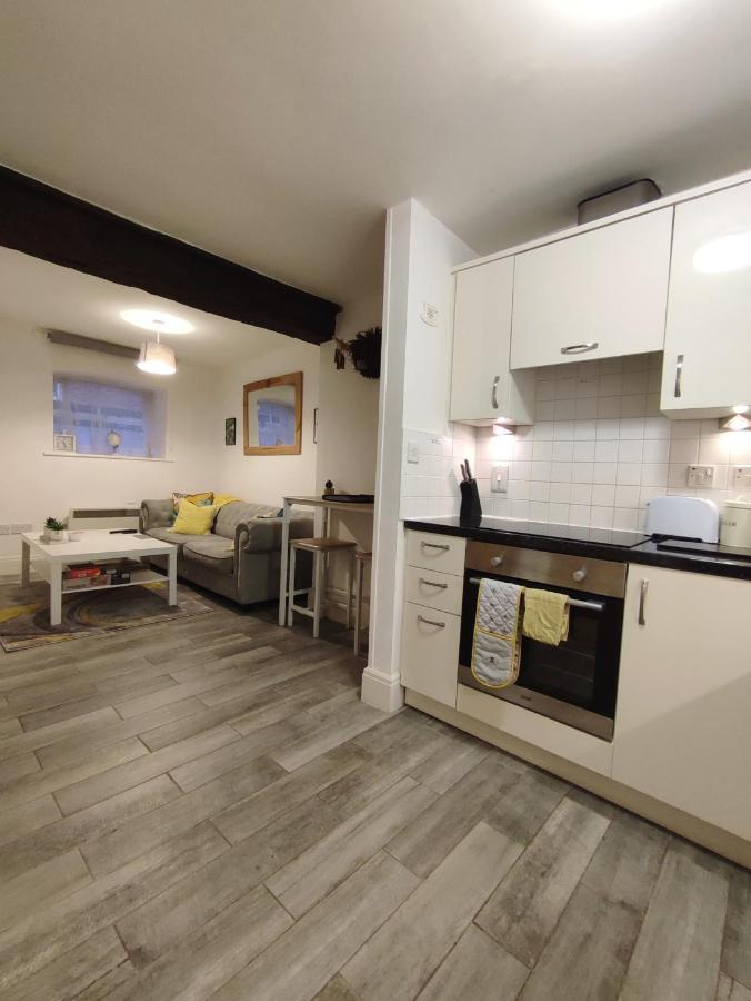 Cosy Riverside Apartment - Free Parking York Luaran gambar